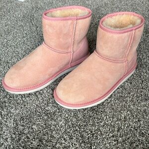 Emu Australia pink boots